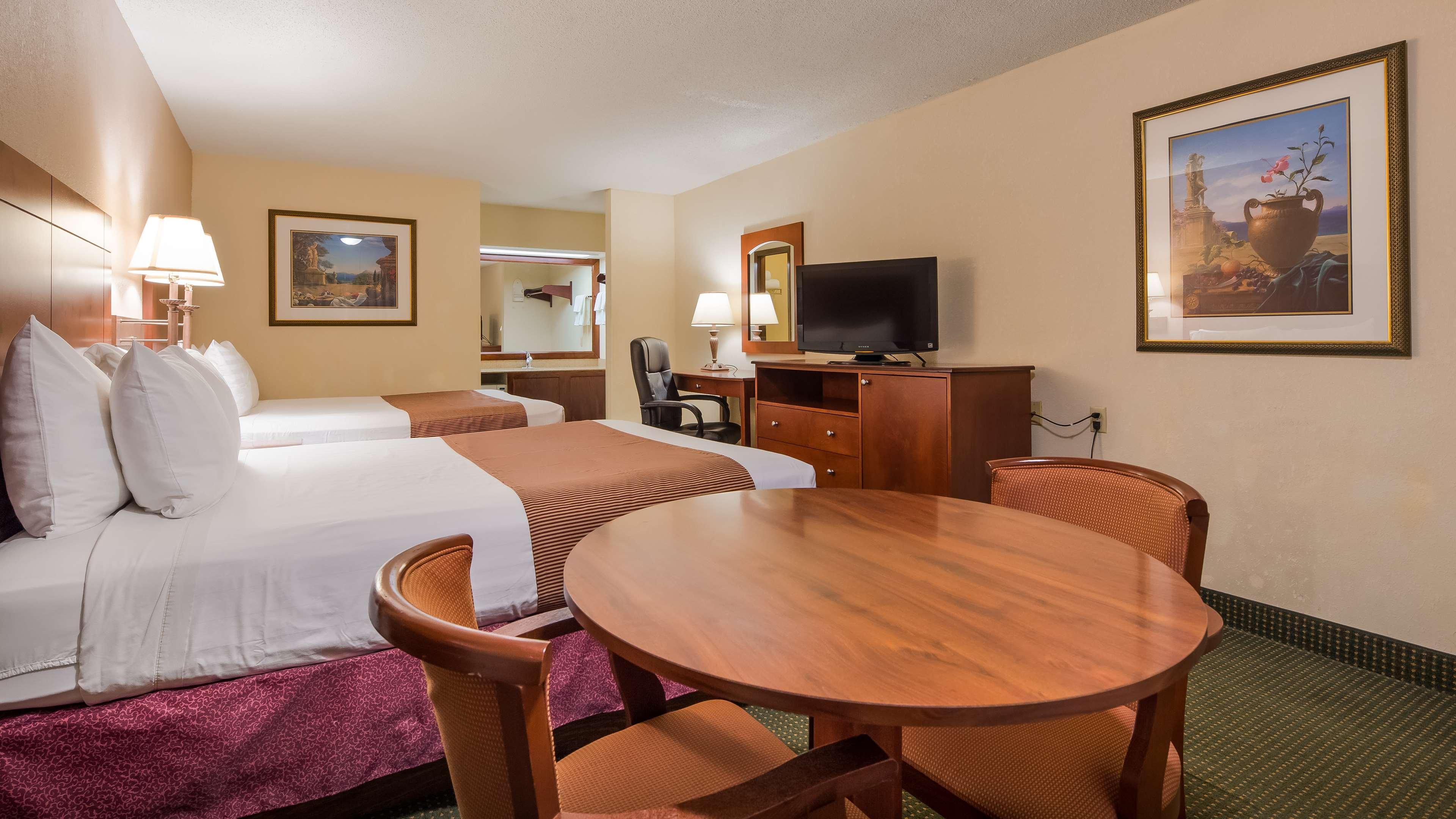 Best Western Montis Inn Saint Robert Dış mekan fotoğraf
